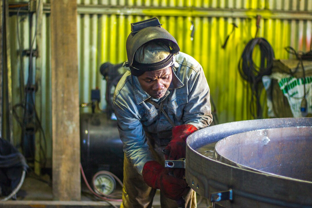 Portrait of an elderly Chilean craftsman